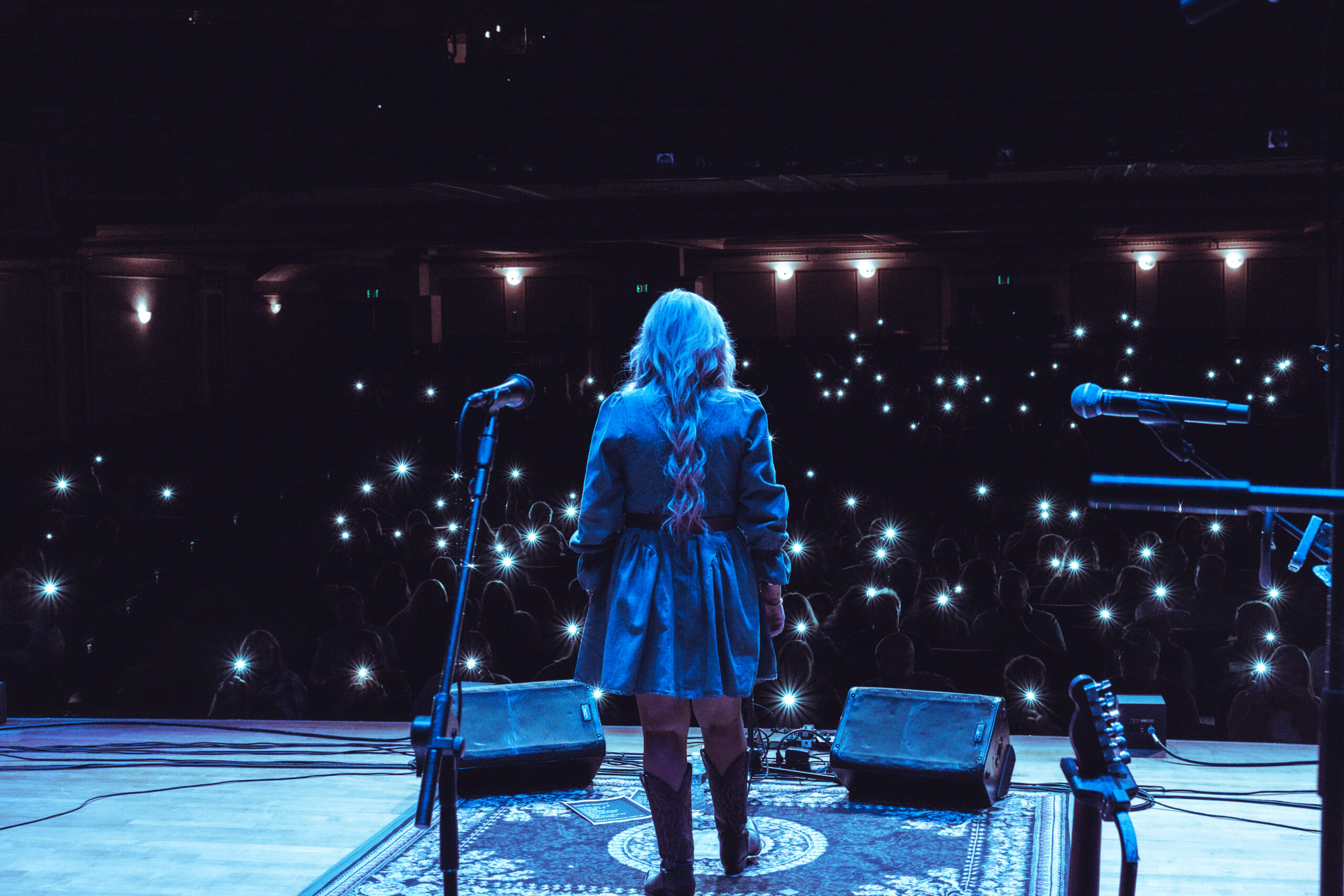 Sarah Beth Brewer Captivates Victory Theatre