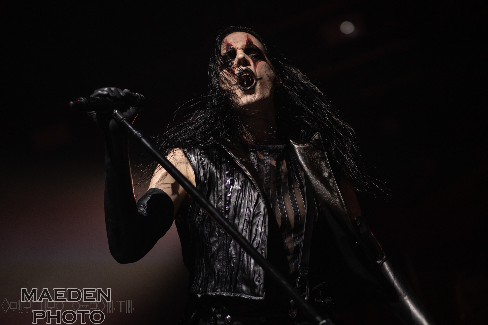 Avatar Brings the Heat to a Chilly Huntington Night