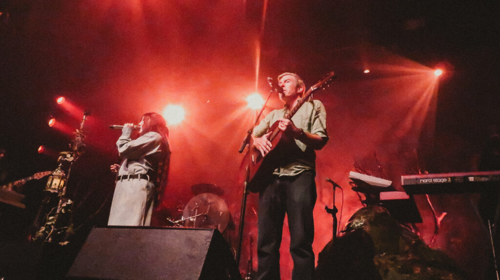 A duet moment from Noah Cyrus’s Austin show featuring a special performance with Bill Callahan. Photo by Riley Roisin Empey.