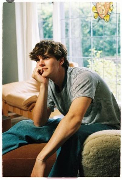 Hudson Ingram releases a heartfelt single “Baby Just Be”