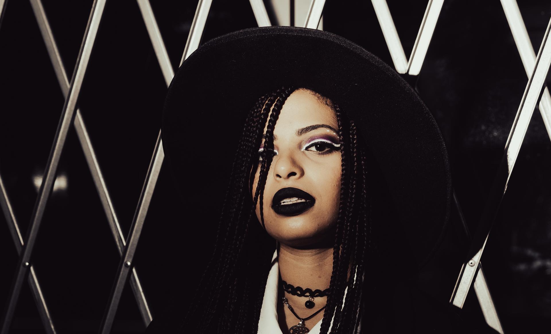 Interview with Marlene Mendoza about newest release “Take Me Alive”